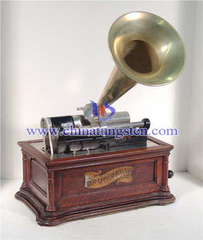 Phonograph